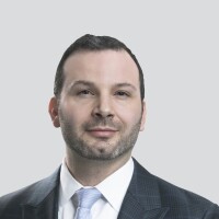 Seth Birnbaum Head Shot_15%Blk_bckground.jpg